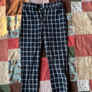 EUC Tilly’s Full Tilt Brand Windowpane Plaid Cropped Pants - Size Juniors XL